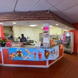 the inside of a fast food restaurant