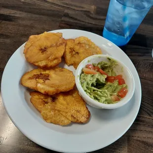 Guacamole con tostones