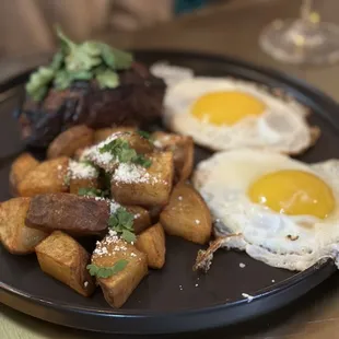 Steak and eggs (Brunch menu)