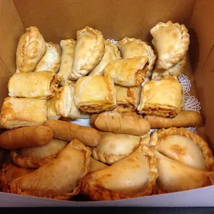 Mix catering tray of pastries, empanadas and tequeños
