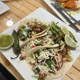 Al pastor taco &amp; 2 carnitas tacos American style