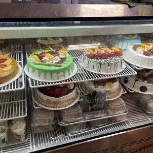 Tres leches cakes
