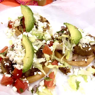Carnitas Sopes