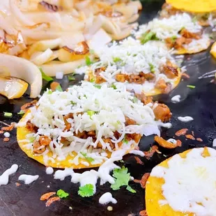 nachos, food