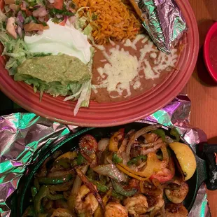Shrimp and scallops fajita