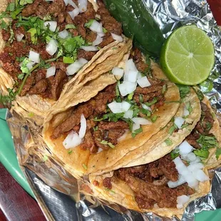 Steak / Chorizo tacos