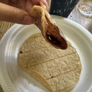 Tacos de Sesos o tortilla dorada?