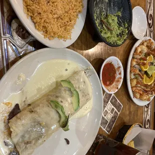 a table of mexican food