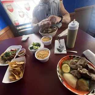 Caldo de res
