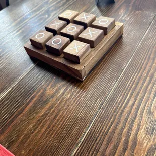 Table tic tac toe