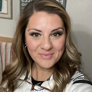 Amber S.