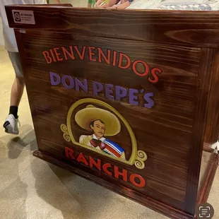The check-in stand at Don Pepe&apos;s