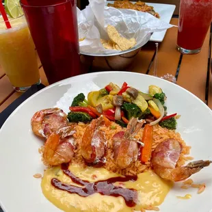 Bacon wrapped shrimp and margarita