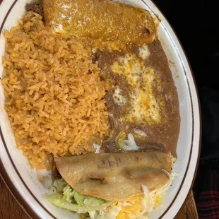 a plate of mexican food
