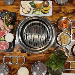 BBQ beef and pork combo, assorted vegetable