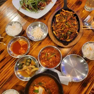 Kimchi jigae, stir fried squid, paddok