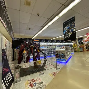 Corner section, near entrance