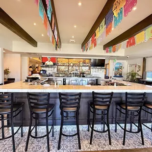 bagels, interior