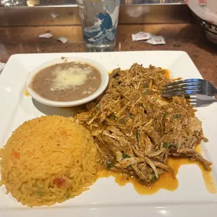 cochinita pibil with rice and beans
