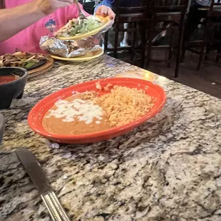 Frijoles y arroz
