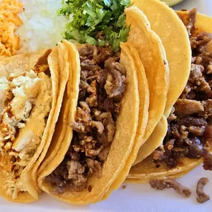 Pollo, Carne Chorizo Tacos