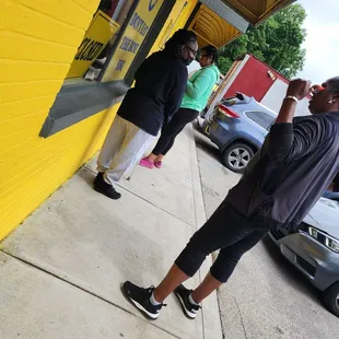 Line already forming 10min before opening