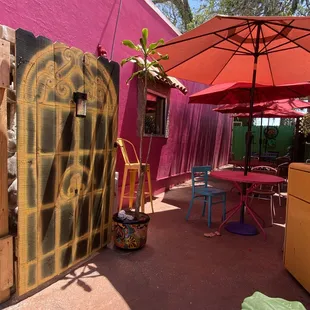 Outdoors waiting/seating at Don Taco