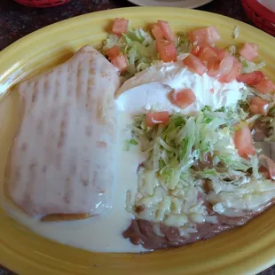 a plate of mexican food