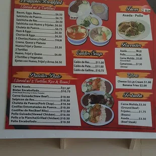 Food is great.  Takes a while for them to cook it,  so definitely call in advance.  Tortillas are handmade.