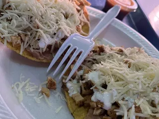 El Tacolote Pollos Asados al Carbon