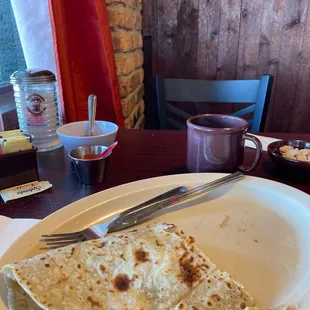 Egg, bacon and cheese taco