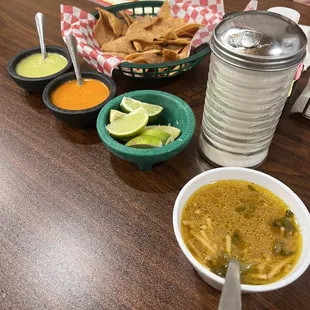Starter fideo and chips