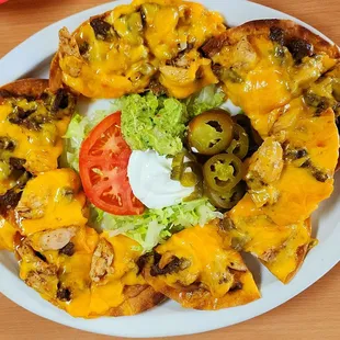 Nachos Compuestos (Fajita and Pollo) 01/24/2024
