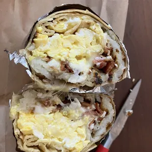Breakfast burrito w crispy bacon