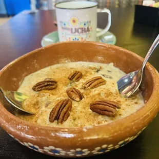 Arroz con leche y nuez entera
