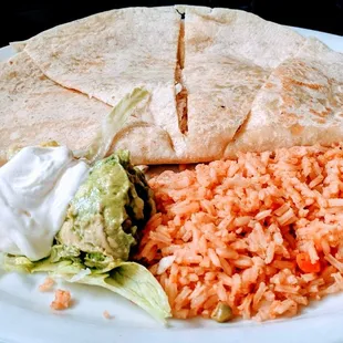 a plate of mexican food