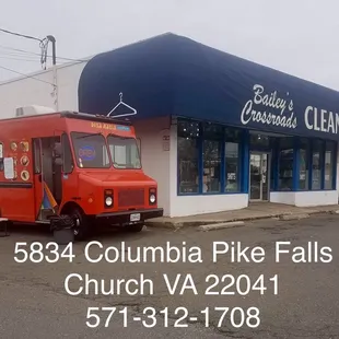 Doña Maria food truck.