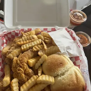 Chicken strip dinner