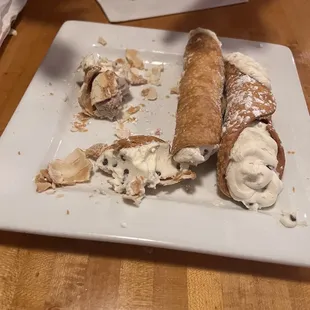 Cannolis