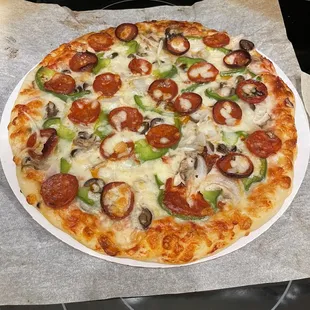 Combo pizza no salami or sausage