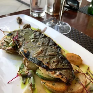 Branzino e Zucchine Trifolate