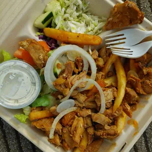 Chicken plate with salad and fries
