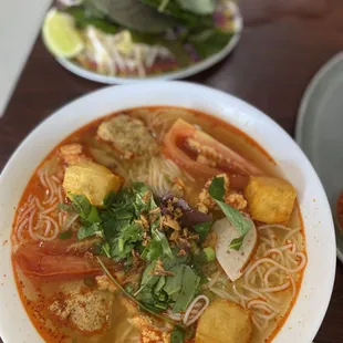 Bún riêu