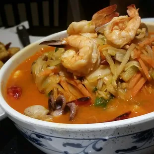 Jjampong Noodle Soups