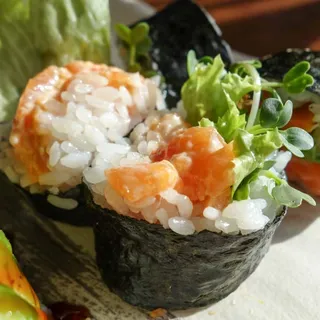 Spicy Salmon Roll