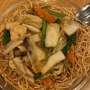 Crispy egg noodles - combination (Thap cam)