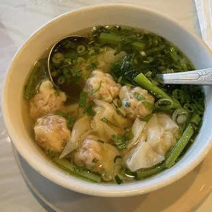 Wonton soup