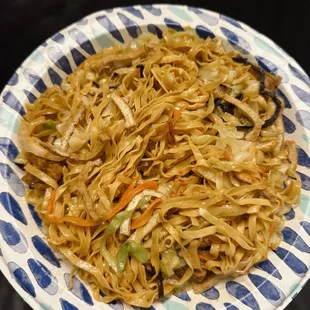Stir fry egg noodles