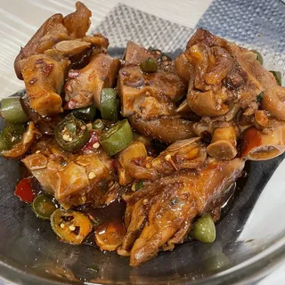 Spicy Braised Pigs Feet