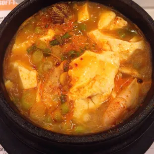 $5.99 seafood hot pot
